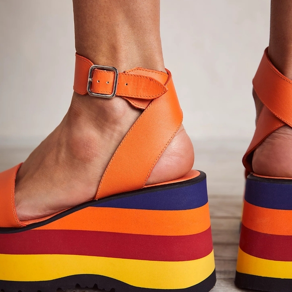 New Free People Paris Platform Sandles - Picture 2 of 7